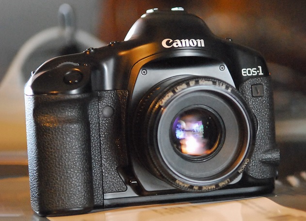 the-journal-endgadget-canon-stops-selling-film-cameras