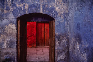 Peru Wall • ©Barry Brukoff