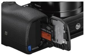 sony-a6000-battery-and-card-compartments